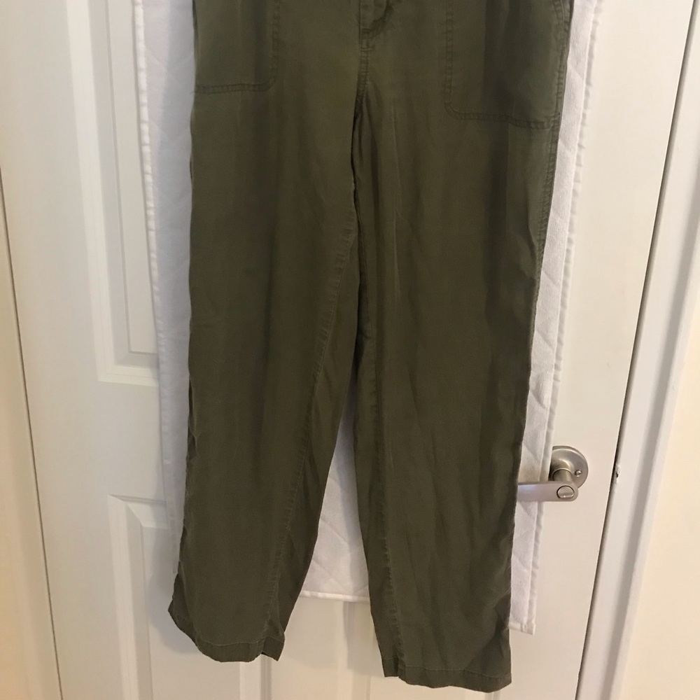 ANN TAYLOR Flare Green Pants - Picture 5 of 7